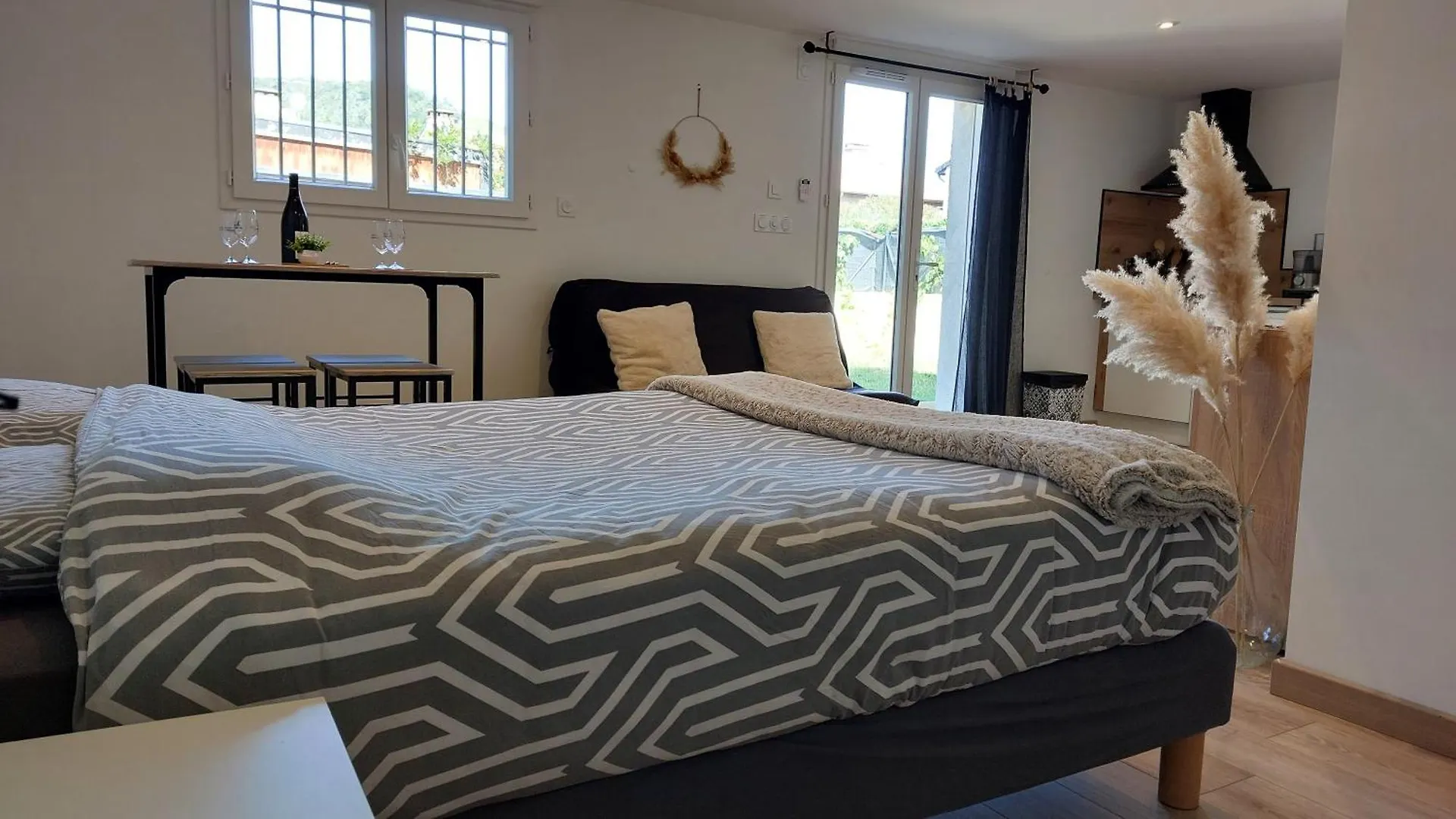 Le Studio Du Doux Tournon-sur-Rhone 0*,  France