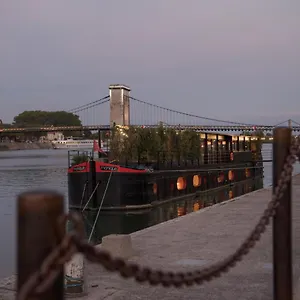 La Peniche - Bed And Bicycle - Guest house